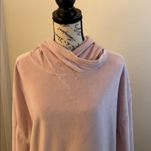 Adorable! Fabletics Velour Pullover with Hood - Picture 2 of 10